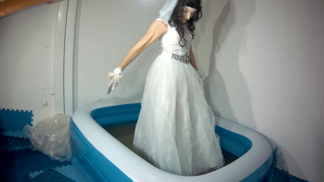 Wet Wedding Dress: - UMD